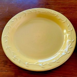 Set of 4 yellow plates